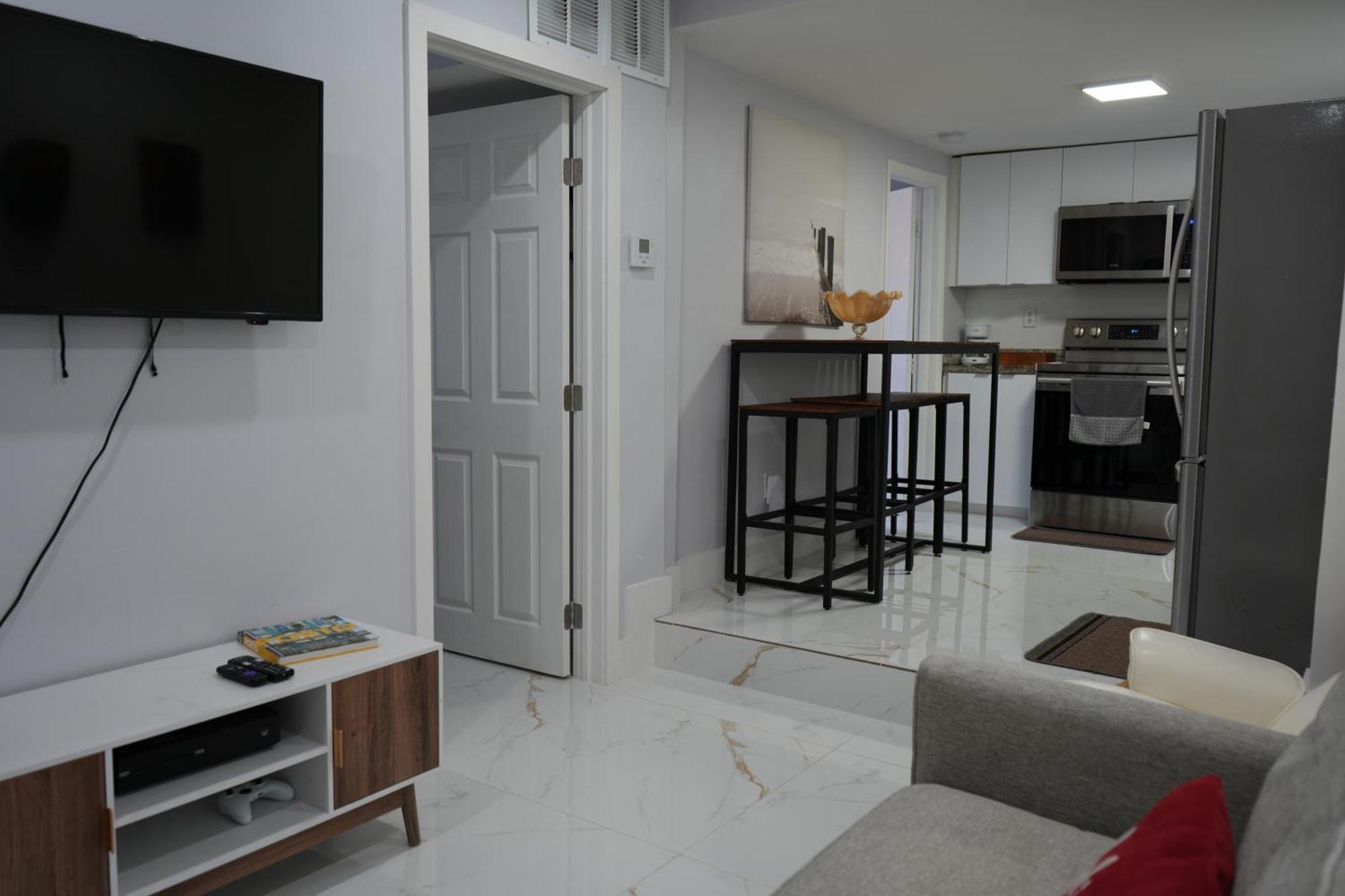 מיאמי Charming Two Bedroom Apartment. מראה חיצוני תמונה